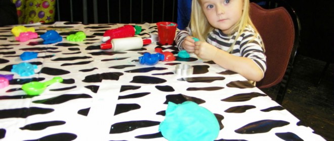 Kinderland – „Experimente mit Kartoffeldruck“
